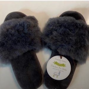 Samantha Holmes Alpaca Fur Slides